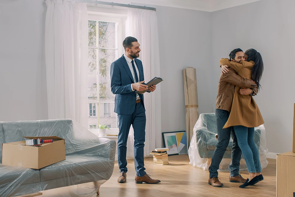 agent immobilier reconverti avec couple